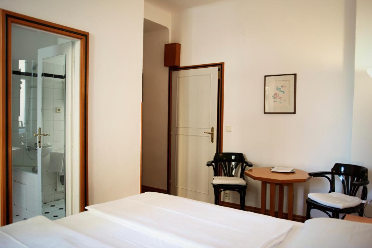 Vila Josefina Прага Экстерьер фото